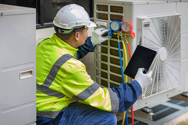 Professional Hvac technician working in Mansfield, LA